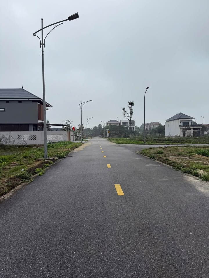 Đất biệt thự 350m² Đông Tân Học, Hà Tĩnh - Giá chỉ 6 tỷ