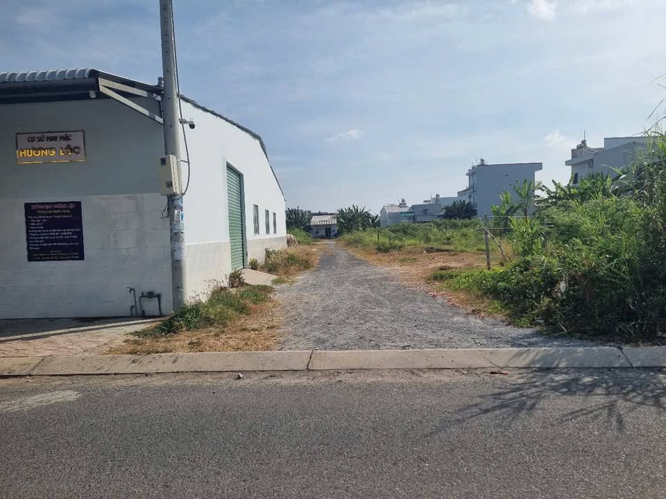 Đất nền Phường Trà Vinh 100m² – Sổ đỏ chính chủ, xây dựng tự do!