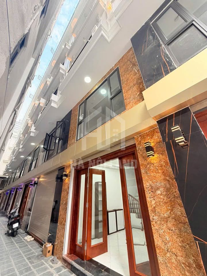 Nhà riêng Nguyễn Hoàng 30m² - Sẵn sàng ở ngay, nội thất đẹp!