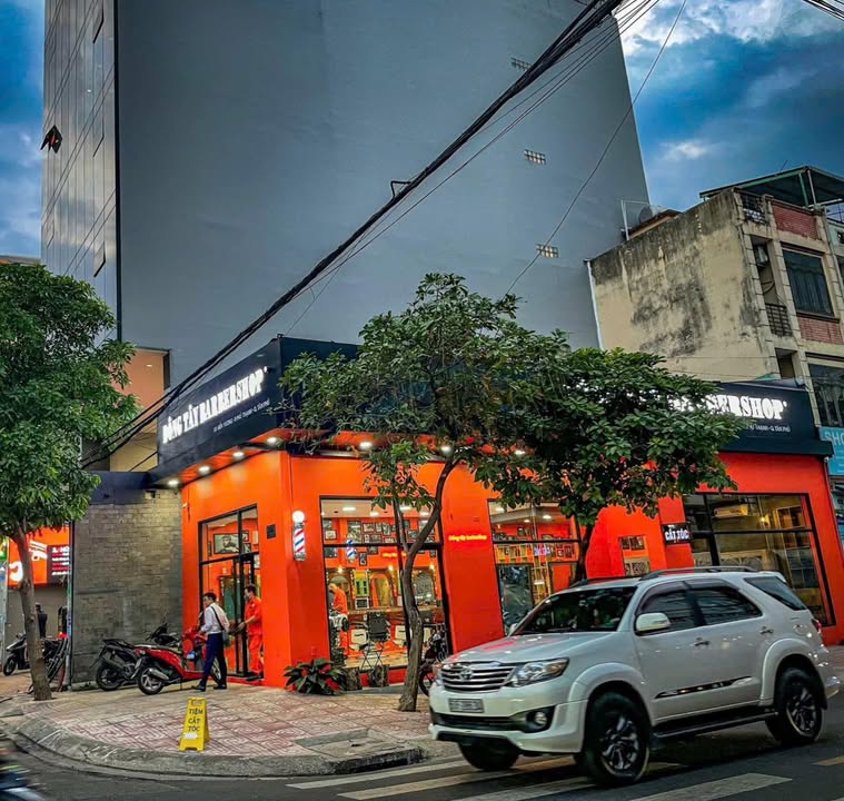 Nhà Phố Góc 2 MT Tân Phú 100m² - Mặt tiền kinh doanh, dòng tiền ổn định!