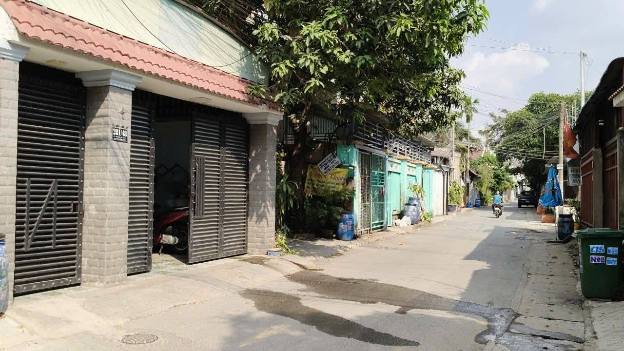 Nhà Trệt Lầu Dĩ An 201.4m² Sát Công Viên - Giá 9 Tỷ