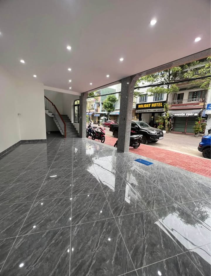 Nhà Phố Góc 2 Mặt Tiền Tăng Bạt Hổ 105m² - Vị trí đắc địa, kinh doanh đỉnh cao!