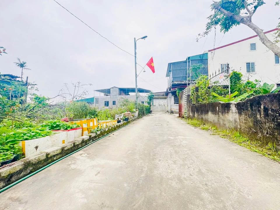 Đất nền Hưng Dũng, TP Vinh 70m² - Đường to ô tô vào tận nhà!