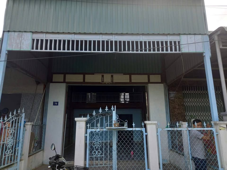 Nhà riêng Phường Núi Sam Châu Đốc 75m² giá 950 triệu - Vị trí đẹp