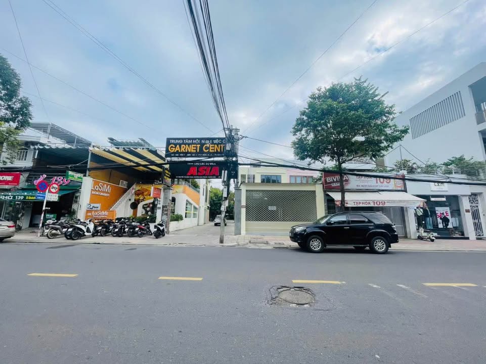 Nhà Phố Căn Góc Nguyễn Thị Minh Khai 171m² - Kinh doanh ngay!