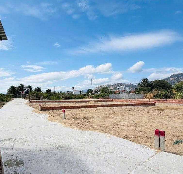 Đất Nền Vân Phong 100m² Giá 7xx Triệu - Sổ Đỏ Thổ Cư, Gần Biển