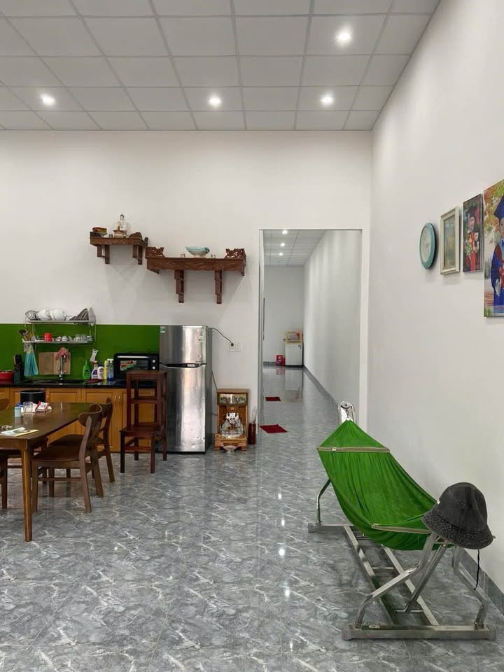 Nhà kiên cố 180m² Hòa Khánh BMT - Sẵn Sàng Ở Ngay, Gần Chợ