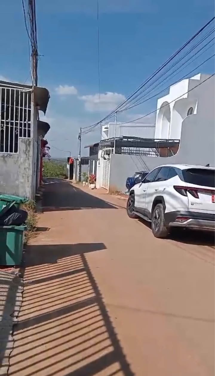 Đất 100m² Hẻm Y Moan, Buôn Ma Thuột - Sổ Riêng, Ô Tô Vào Nhà