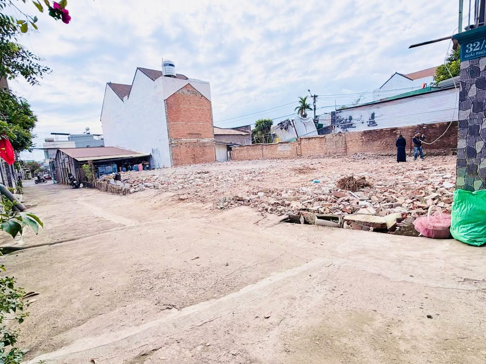 Bán Gấp 5 Lô Đất Thổ Cư 100% Hẻm 32 Giải Phóng BMT - Sổ Hồng Riêng