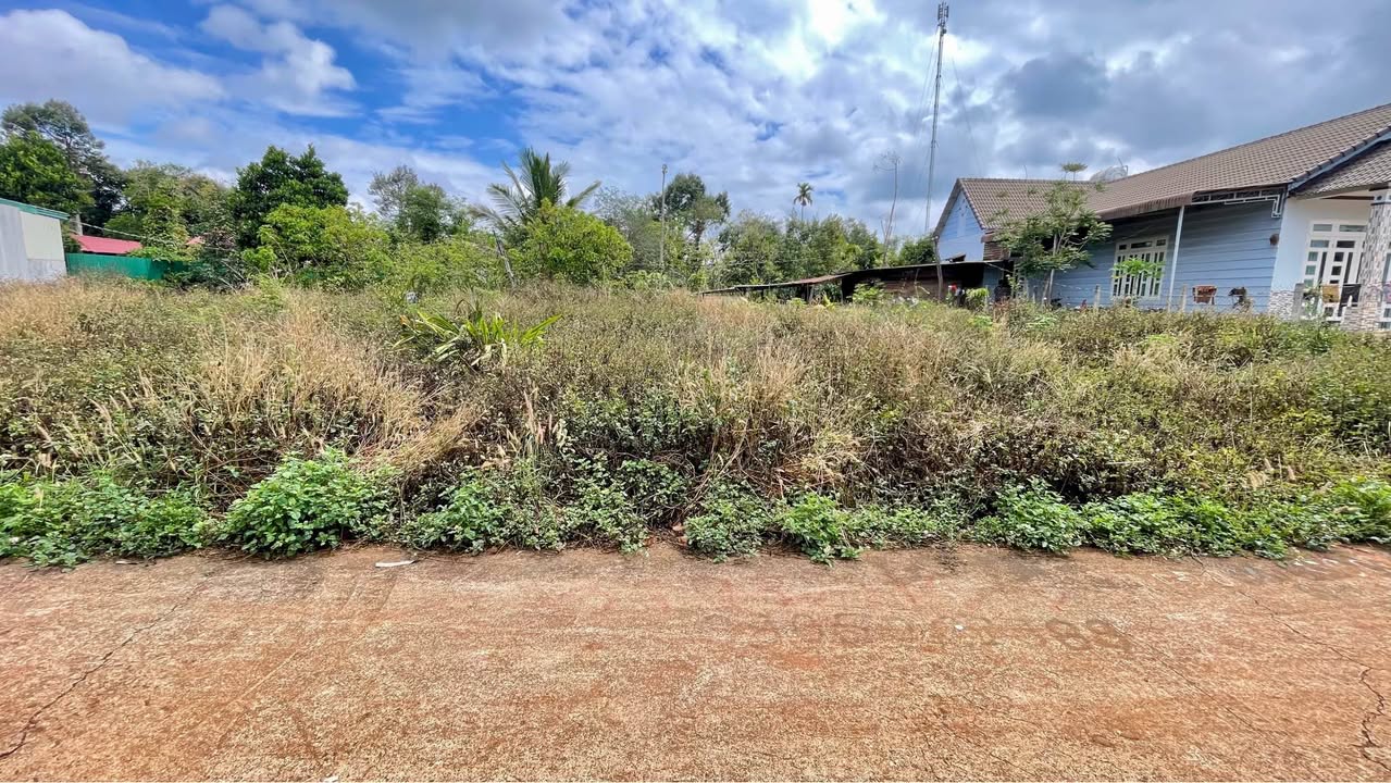 Đất Hẻm Ka8 BMT 100m² (60m² Thổ cư) - Giá 850 Triệu, Sẵn Sàng Xây Nhà