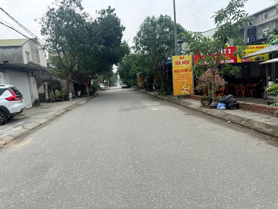 Bán đất mặt tiền Nguyễn Sơn TP Vinh 111m² giá 8 tỷ - Vị trí đắc địa kinh doanh!