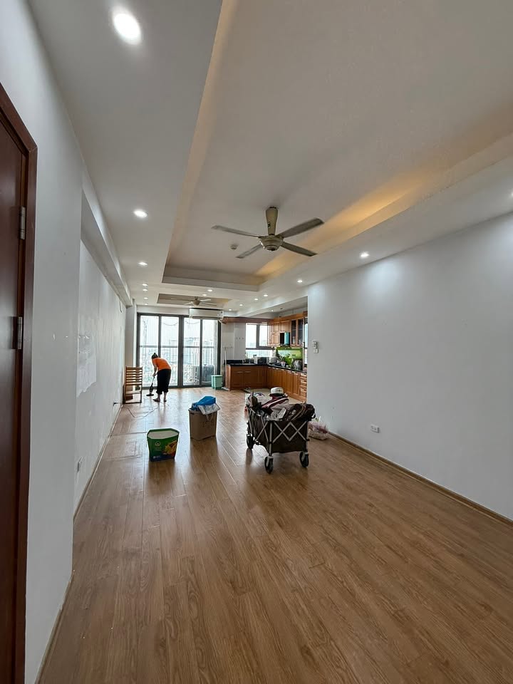 Cho thuê Căn hộ 3PN CT36B Định Công, Hoàng Mai - Đồ cơ bản, Sẵn sàng ở