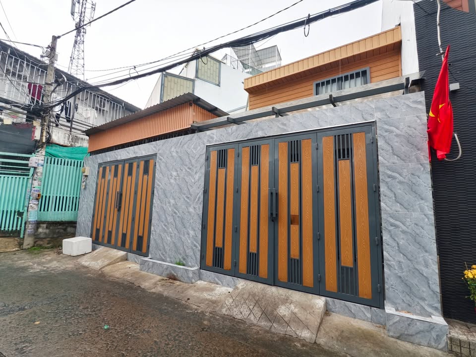 Nhà riêng Quận Bình Tân 69m² giá 5.25 tỷ - Ô tô vào tận nhà!