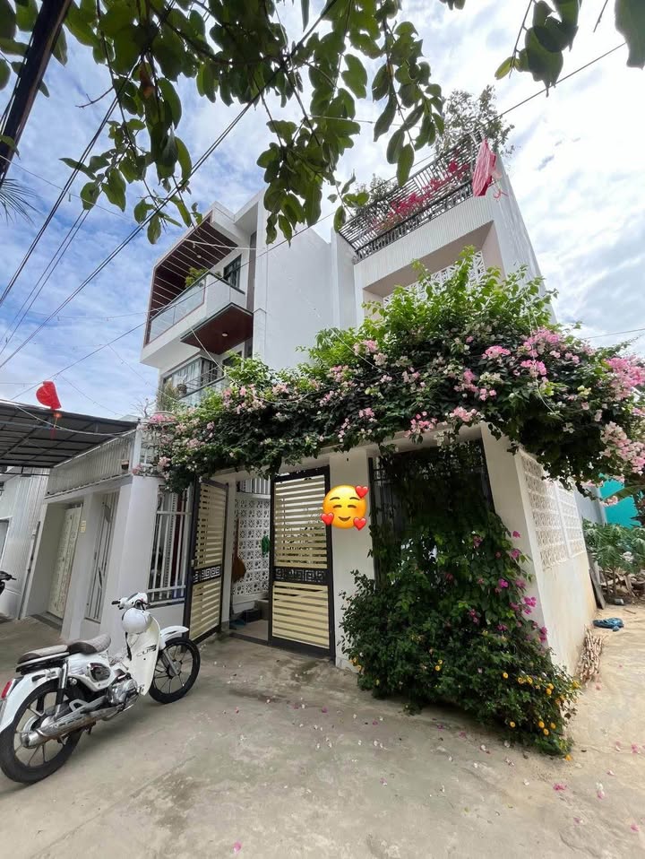 Nhà Xinh Cho Thuê 100m² - 3PN Full Nội Thất - Vĩnh Hòa, Nha Trang