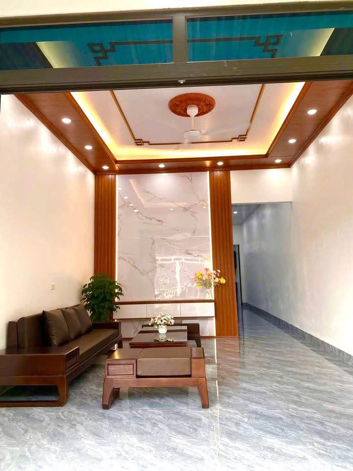 Nhà Cẩm Trung, Quảng Yên 63.9m² - Ô tô vào tận nhà, Sẵn sàng ở!