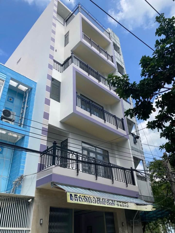 Tòa căn hộ mini 503m² mặt tiền Ngọc Hân Công Chúa, Nha Trang - Vừa ở vừa cho thuê