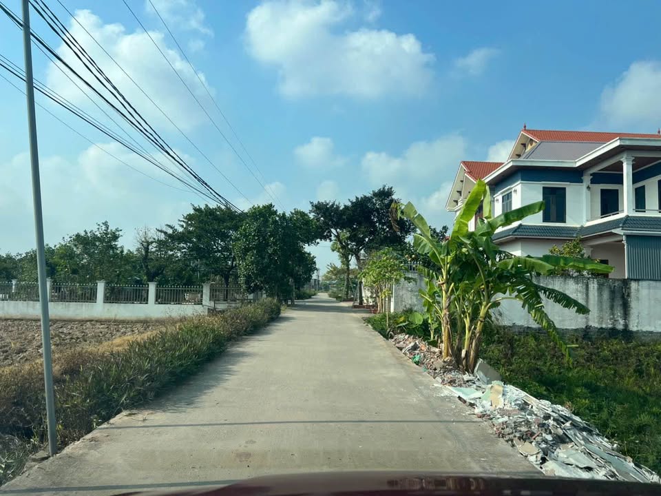 Bán Đất Hướng Nam 100m² Thôn Đoài, Hoà Bình - Giá Tốt Nhất Khu Vực