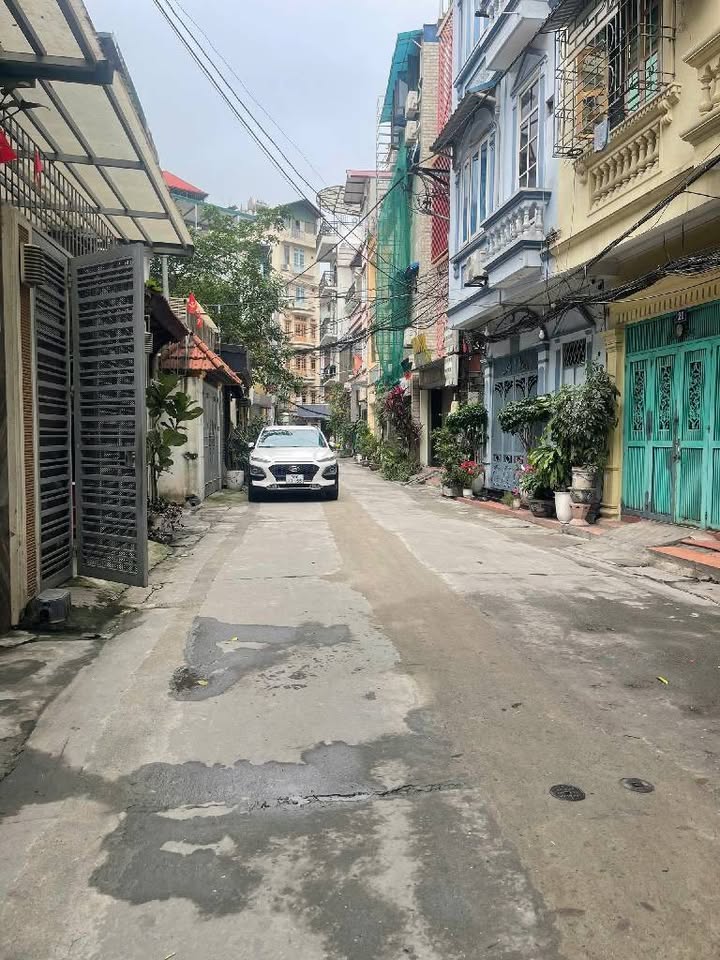 Nhà 5 Tỷ Phú Viên, Long Biên 33m² - 5 Ngủ, Sẵn Sàng Ở Ngay