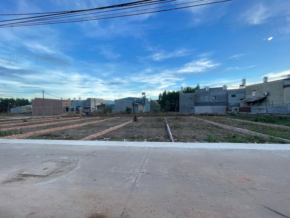 Đất Nền Trảng Bom 105m² Sổ Hồng Riêng - Giá 1.4 Tỷ