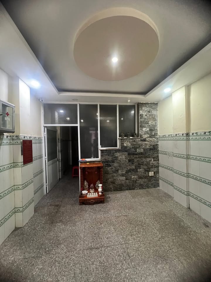 Cho thuê nhà hẻm 3m Ngô Nhân Tịnh, Q6 - 3PN, Sát Chợ Bình Tây