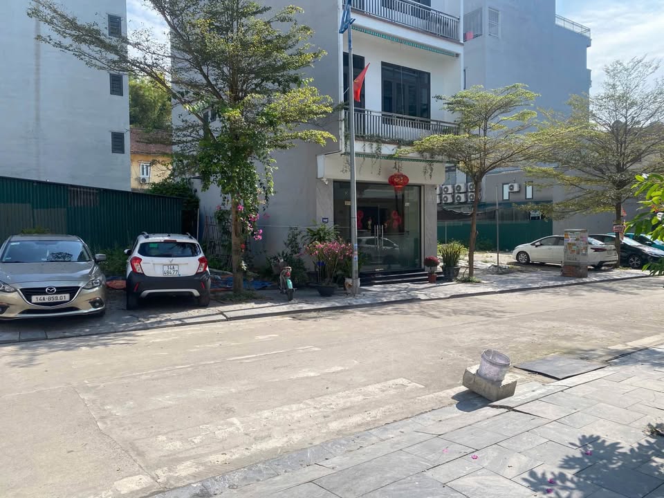 Đất nền Ngõ 12 NVC Hạ Long 60m² giá 6.8 tỷ - Sổ đỏ chính chủ!