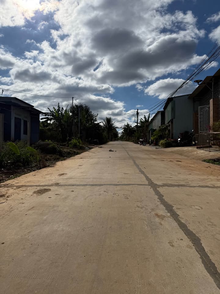 Đất nền Bùi Đình Tuý Pleiku 150m² - Sổ đỏ chính chủ, xây dựng ngay!