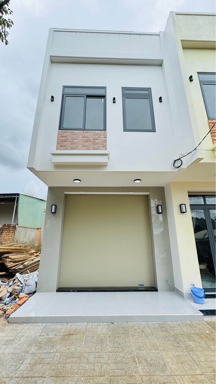 Nhà 1 Trệt 1 Lầu Hẻm Bùi Dự, Pleiku - 68m² Giá 1.6 Tỷ