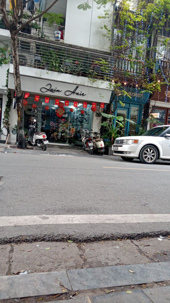 Nhà Mặt Phố Tuệ Tĩnh Hai Bà Trưng 83m² Lô Góc 6 Tầng - Kinh Doanh Đỉnh Cao 32 Tỷ