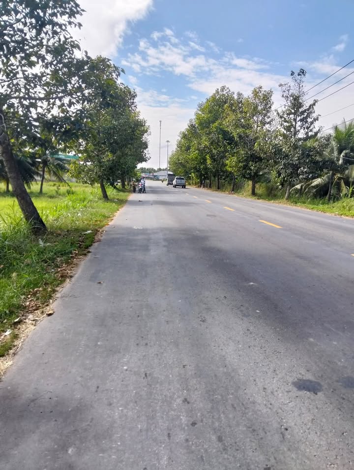 Đất nền Hưng Nhượng Giồng Trôm Bến Tre 2850m² - Đường to ô tô!