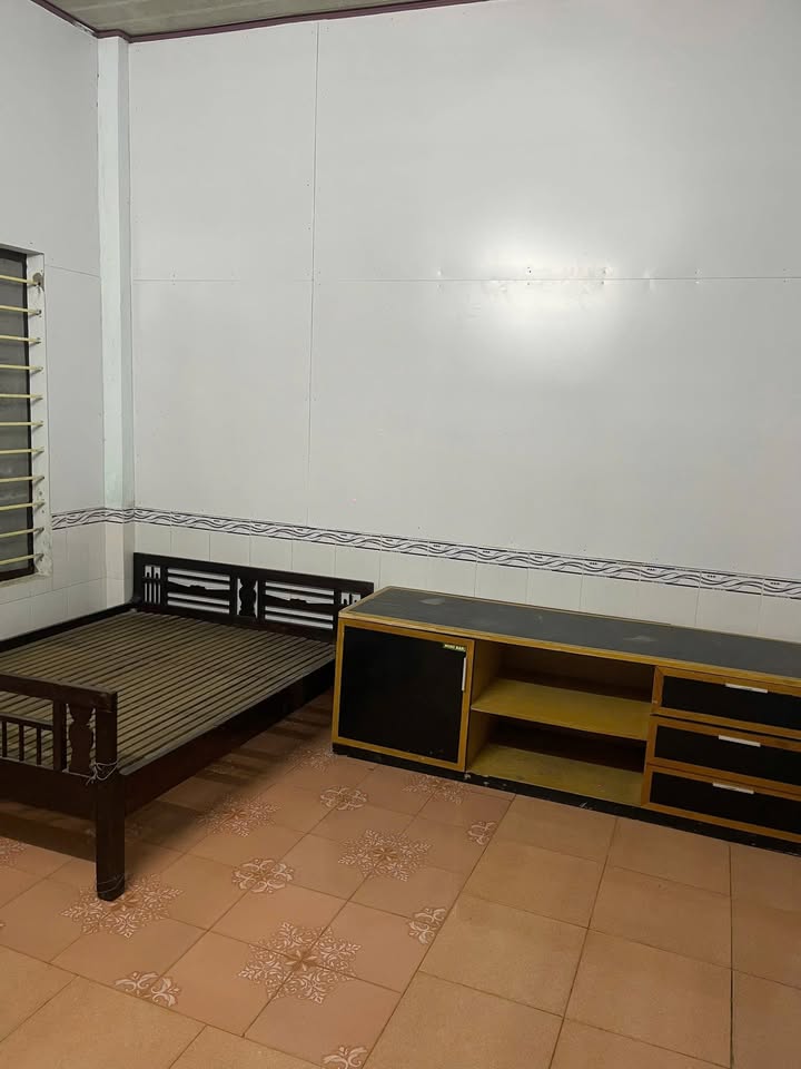 Nhà riêng Kiệt Ngự Bình Huế 2PN 3 triệu/tháng – Không lụt, ở ngay!