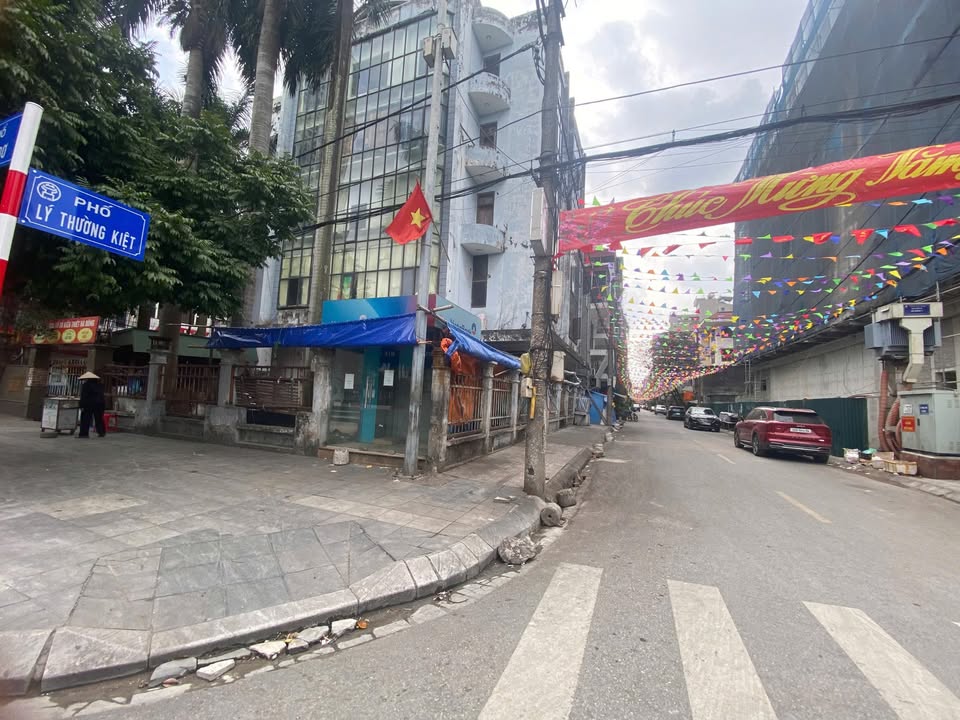 Nhà Mặt Phố Hà Đông 36m² - Vị Trí Vàng, Ô Tô Tránh