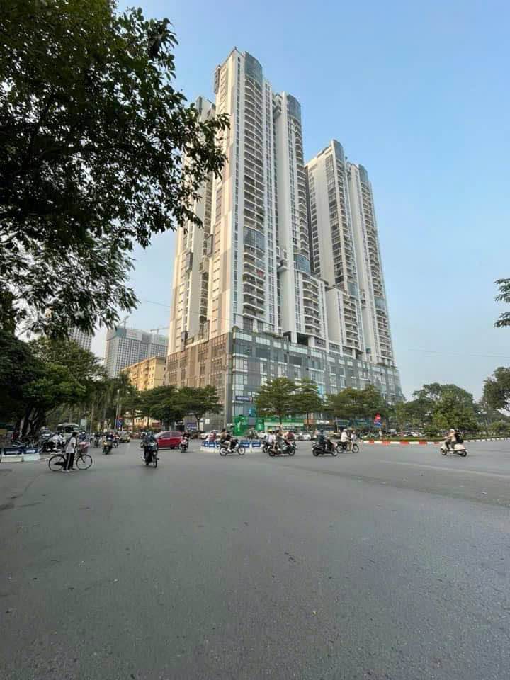 Căn hộ Newskyline Văn Quán 98m² - Căn góc 3 ngủ, hướng mát!