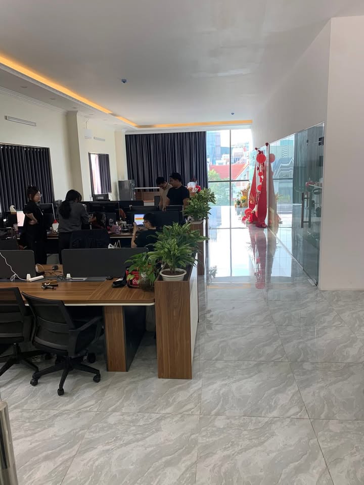 Sàn Văn phòng Văn Quán, Hà Đông 240m² - View thoáng, sẵn sàng làm việc!