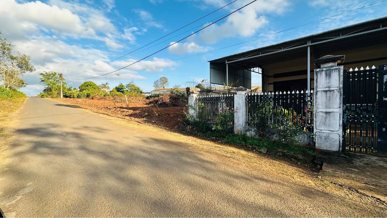 Bán Đất Mặt Tiền Nguyễn Tuân, Pleiku 160m² - Sổ Đỏ Sẵn Sàng