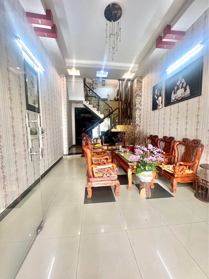 Bán nhà mặt tiền Hồ Xuân Hương 84m² giá 4.3 tỷ - Vị trí đắc địa