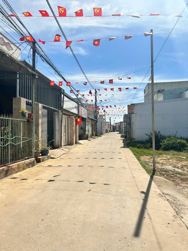 Đất nền Trà Bá Pleiku 100m² giá 1.3 tỷ - Sổ đỏ chính chủ!