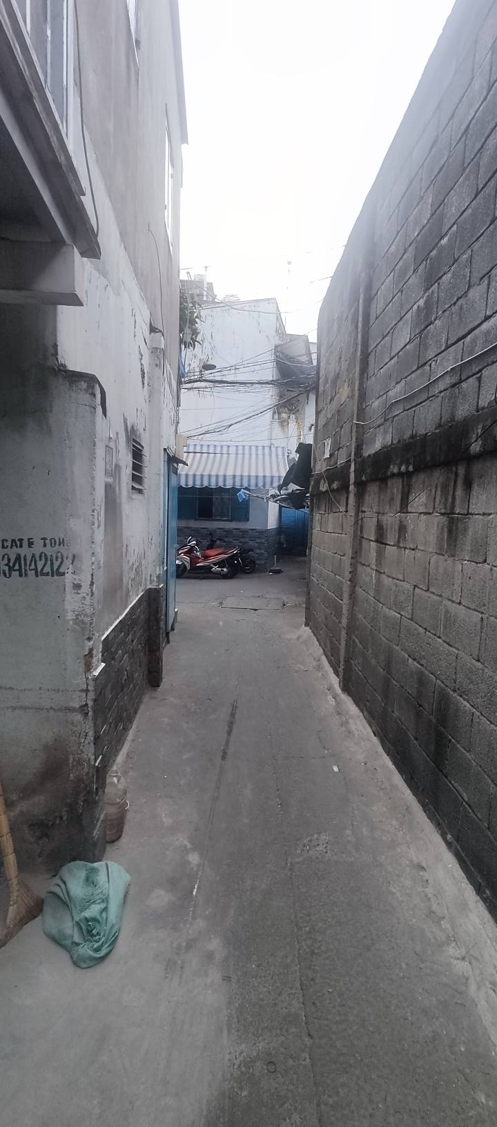 Nhà nguyên căn Quận 3 8.5 triệu - Vị trí đẹp, ở ngay!