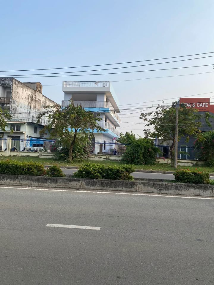 Nhà 1 Trệt 2 Lầu Sân Thượng Huyện Nhà Bè - 96m², 4PN - Giá 13 Triệu/Tháng