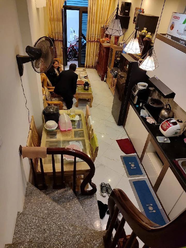 Bán nhà Biên Giang Hà Đông 50m² - 5 tầng đẹp, sổ hồng sẵn!