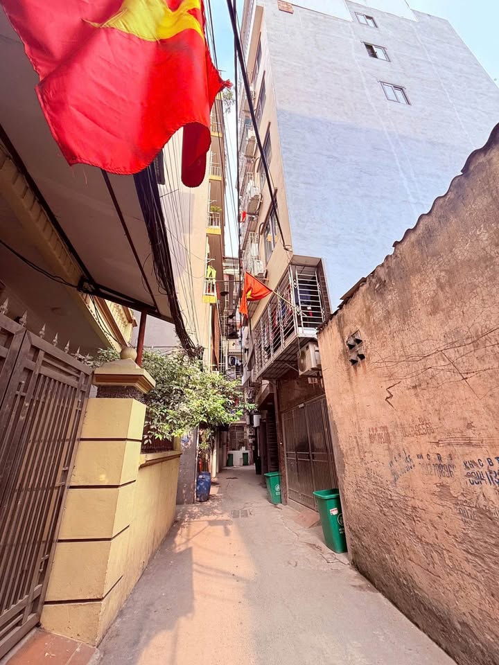 Nhà 33m² Mễ Trì - Giá Đầu Tư, Ngõ Nông, Ô Tô 10m