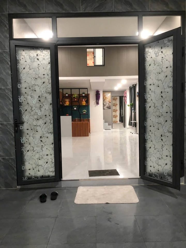 Nhà 99m² Phường Bình Hưng Hoà B, Bình Tân - Giá 3.8 Tỷ, Sẵn Sàng Ở Ngay!