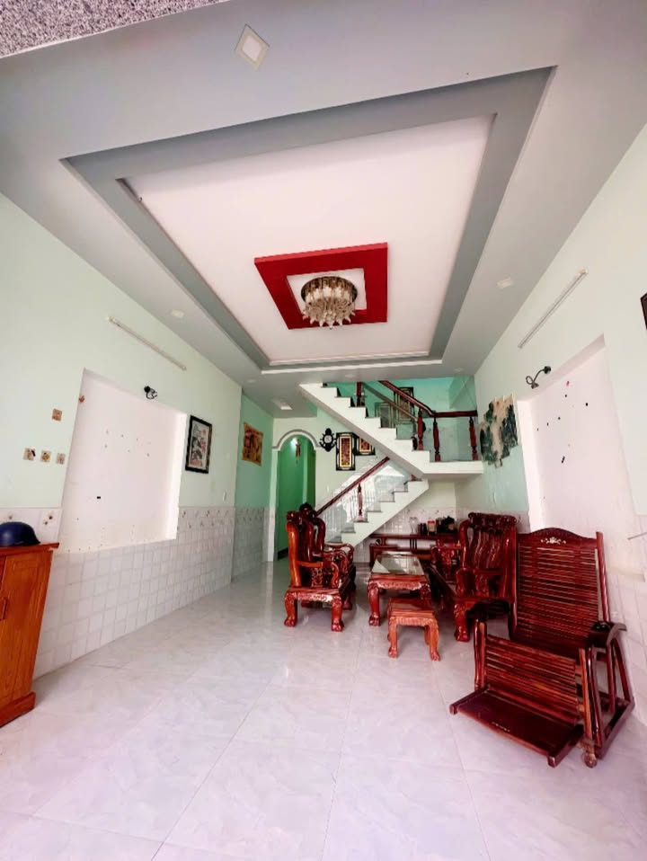 Nhà 2 Mê Đường Võ Thị Sáu, Tuy Hoà - 160m² Giá 4 Triệu/Tháng