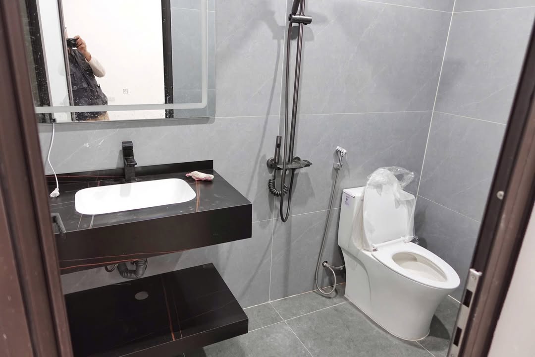 Nhà riêng Ngõ 310 Nghi Tàm 240m² 20 triệu - Vị trí đẹp Tây Hồ