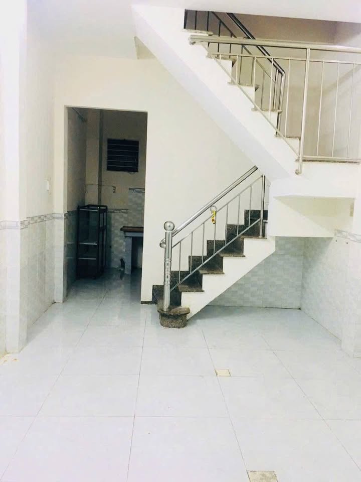 Nhà cho thuê Thới Tam Thôn 48m² giá 3.5 triệu - Sẵn sàng ở ngay!