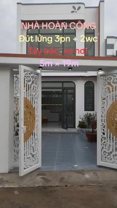 Nhà Xây Kiên Cố - 98m² - Cần Giuộc, Long An - Giá 2.1 Tỷ