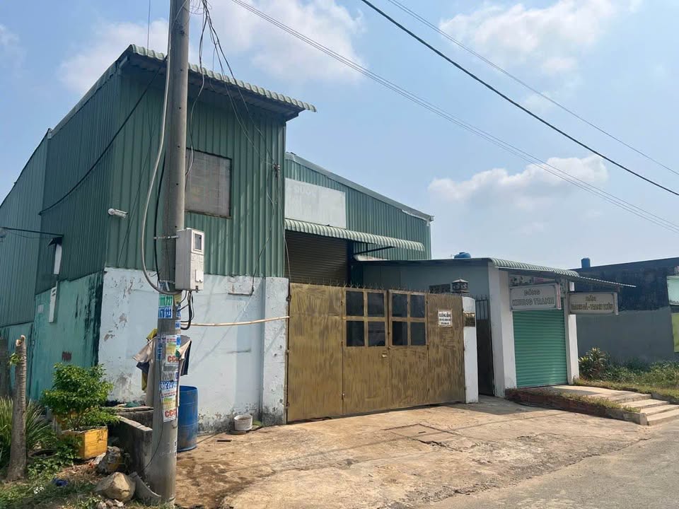 Kho Xưởng KCN Tân Đức Long An 375m² - Xe container thoải mái!