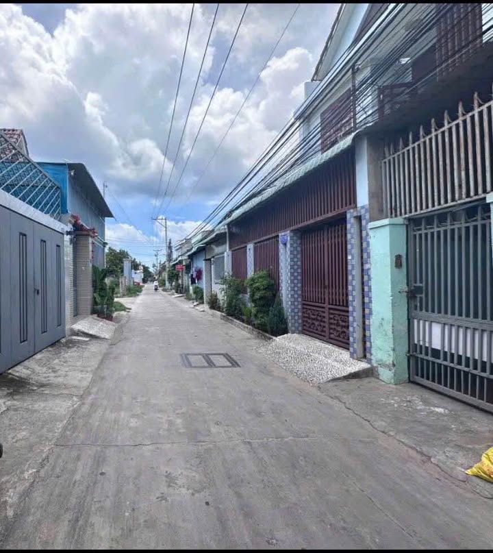 Đất Thổ Cư Phan Thiết 200m² - Ngang 10m, Giá 2.35 Tỷ