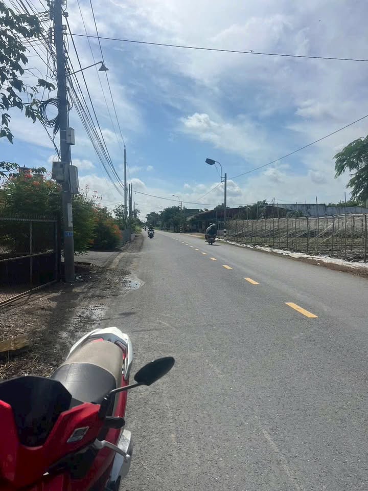 Mặt tiền Long Hòa Phước Vân Cần Đước - 222m² Sổ hồng - Giá tốt 2.5 tỷ