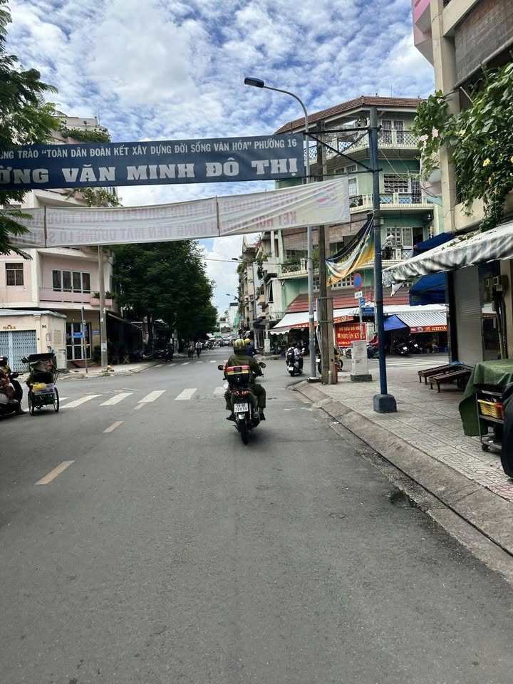 Nhà riêng Q11 50m² giá 10.9 tỷ - Giá tốt hiếm có!