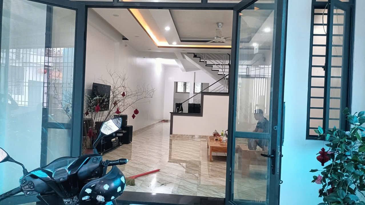 Nhà 2.5 Tầng Hướng Nam Mát Mẻ 100m² Tại TT Trường Sơn, An Lão